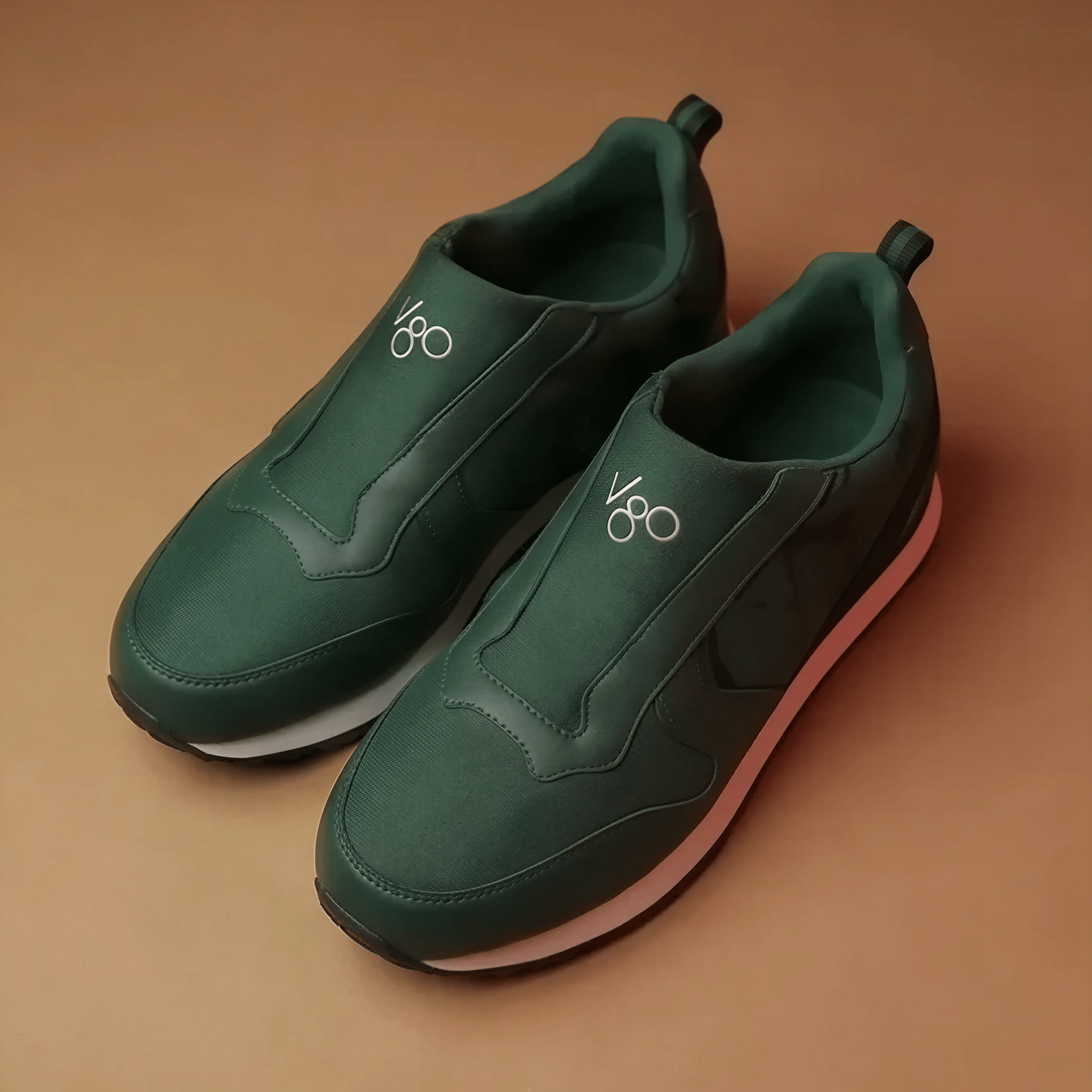 Kit di Benvenuto VGO – Sneakers, Cap e T-Shirt - VGO